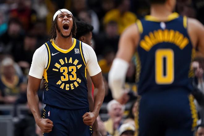 密尔沃基雄鹿队